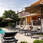 Lady Ni By Istra Vacation * Pula