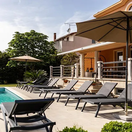Lady Ni By Istra Vacation * Pula