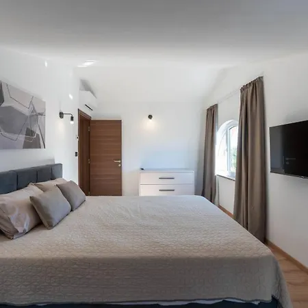 Lady Ni By Istra Vacation Vila *