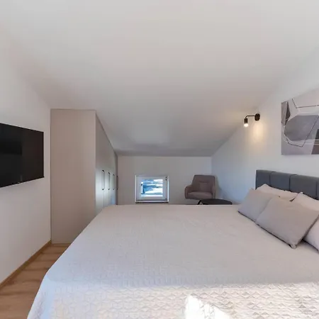 Lady Ni By Istra Vacation Villa Pula