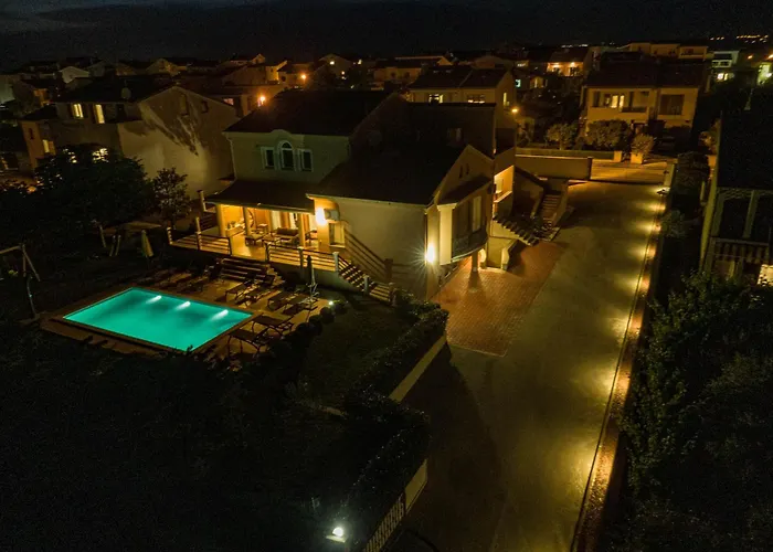 Lady Ni By Istra Vacation Villa *