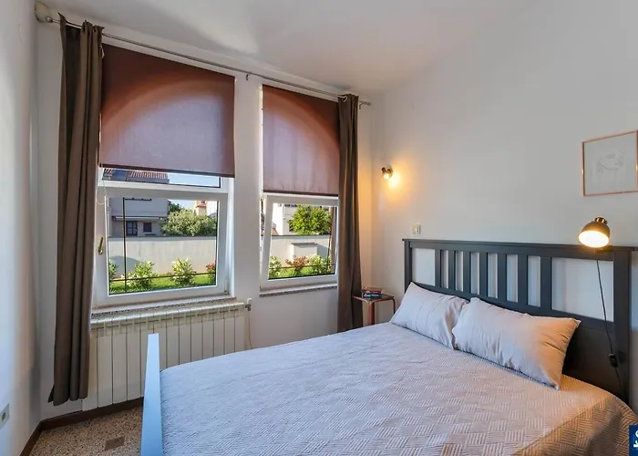 Lady Ni By Istra Vacation *