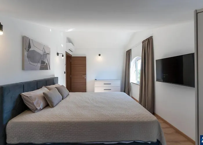 Lady Ni By Istra Vacation Villa *